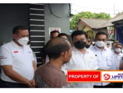 Menteri ATR/BPN Bagikan Sertifikat Tanah PTSL ke Warga Pondok Melati Kota Bekasi Jabar