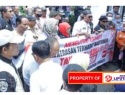 Ribuan Jurnalis di Karawang Demo di Kantor Bupati