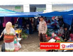 Personil Polsek Sinjai Barat Rutin Laksanakan Patroli Sambangi Pasar Tradisional