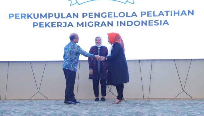 Menaker Resmikan Perkumpulan Pengelola Pelatihan Pekerja Migran Indonesia