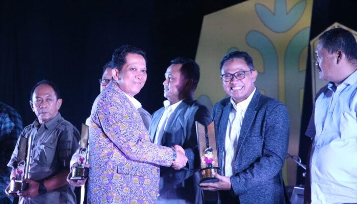 Pak Jaka Digital Award 2024: Kemenkumham Banten Raih Penghargaan Mitra Strategis Penerimaan Pajak Daerah Kabupaten Tangerang