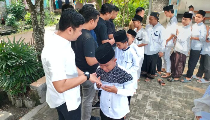 Polres Serang lakukan giat tali asih berikan santunan anak yatim