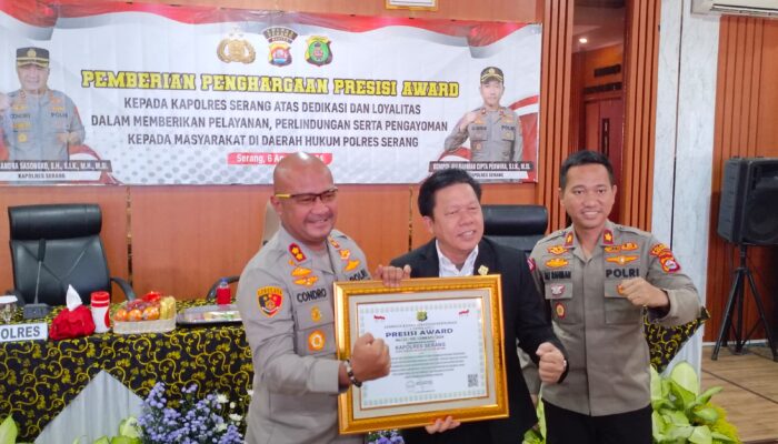 Melalui Program Ngariung Iman Ngariung Aman,Kapolres Serang Terima Penghargaan Presisi Award dari LEMKAPI