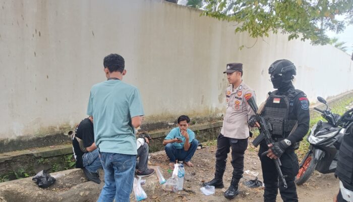 Polsek Jawilan Bersama Sat Brimob Gelar Patroli dalam Rangka Pemberantasan Aksi Premanisme