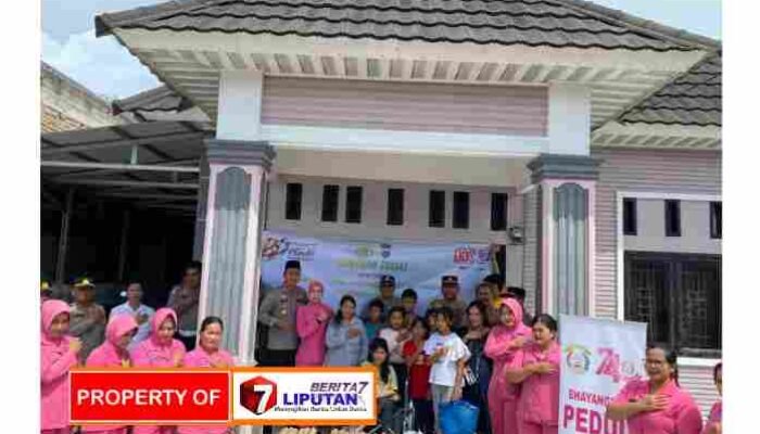 Sambut HUT Bhayangkara ke-80, Kapolres Pakpak Bharat Salurkan Bansos
