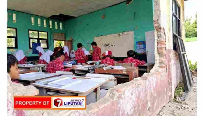 Dinding Jebol, Plafon Rusak dan Lantai Retak, 168 Siswa SDN Sukajadi 03 Bekasi Tetap Belajar — Rehabilitasi Baru Direncanakan 2027